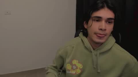 thiaan__ online show from 15, 2, 2025