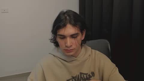 thiaan__ online show from 20, 2, 2025