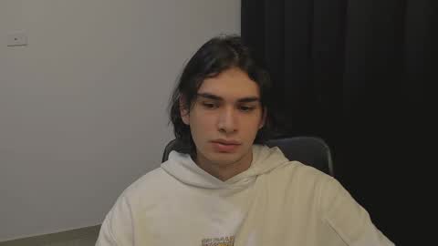 thiaan__ online show from 27, 2, 2025