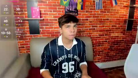 Snapshot of thiago_kozak chatting on 22, 6, 2026 thiago online show from 22, 6, 2026