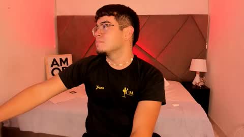Snapshot of thiago_occonor chatting on 14, 10, 2025 thiago_occonor online show from 14, 10, 2025