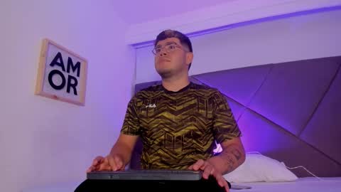 Snapshot of thiago_occonor chatting on 3, 11, 2025 thiago_occonor online show from 3, 11, 2025