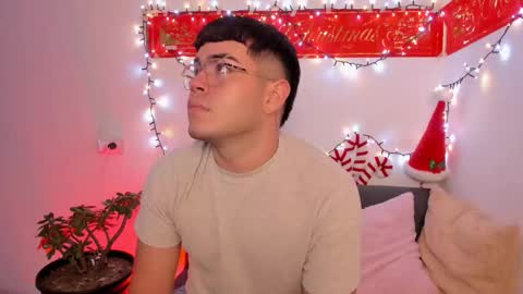 Snapshot of thiago_occonor chatting on 24, 11, 2025 thiago_occonor online show from 24, 11, 2025