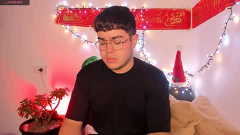 Snapshot of thiago_occonor chatting on 3, 12, 2025 thiago_occonor online show from 3, 12, 2025