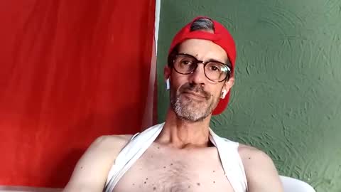 Snapshot of thiago_sexlover chatting on 31, 12, 2024 Thiago sexlover online show from 31, 12, 2024
