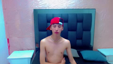 thiago_twink38 online show from 11, 2, 2026