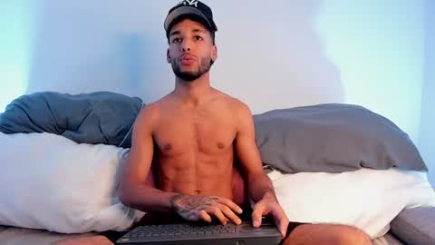 ThiagoFerreti online show from 19, 6, 2026