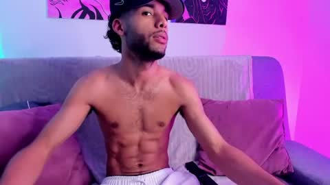 ThiagoFerreti online show from 15, 7, 2026