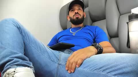 Thia Gomez online show from 24, 3, 2026