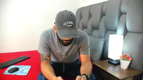 Thia Gomez online show from 6, 4, 2026