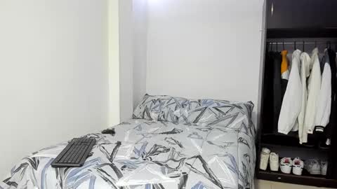 Thiago Wells online show from 4, 12, 2024