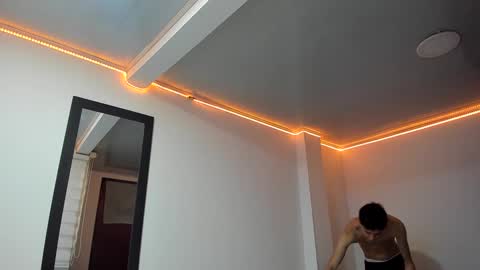 Thiago Wells online show from 7, 12, 2024