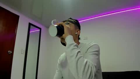 Thiago Wells online show from 23, 2, 2025