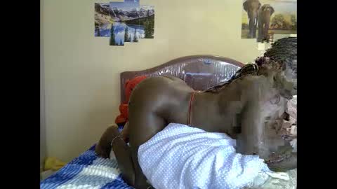 Snapshot of thickassvillageebony chatting on 7, 10, 2025 thickassvillageebony online show from 7, 10, 2025