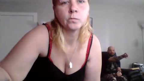 thickblonde_92 online show from 9, 5, 2026