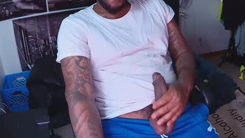 thickchickluver online show from 31, 10, 2025