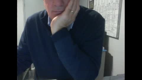Snapshot of thickmelnik chatting on 13, 5, 2026 James online show from 13, 5, 2026