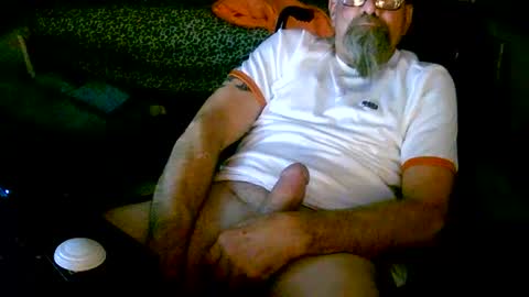 Snapshot of thickwhiteboydick chatting on 11, 1, 2025 thickwhiteboydick online show from 11, 1, 2025