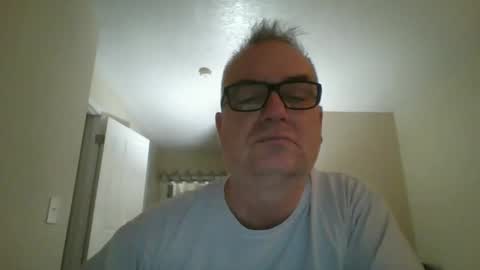 thickwhiteload online show from 2, 1, 2025