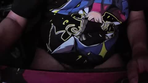 Snapshot of thicky614 chatting on 14, 11, 2025 thick long cock to look at online show from 14, 11, 2025