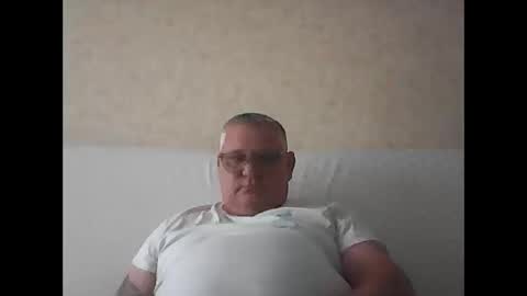 Snapshot of thierrysymp chatting on 8, 10, 2025 Thierrysymp online show from 8, 10, 2025