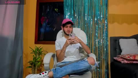 Thiiago online show from 8, 12, 2024