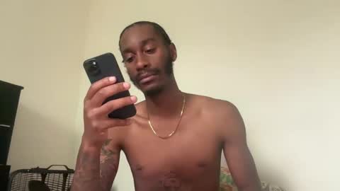 Snapshot of thirdlegkenny chatting on 4, 12, 2025 thirdlegkenny online show from 4, 12, 2025