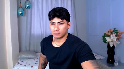 MICHAEL AND CRISS online show from 16, 10, 2025