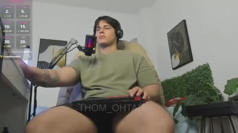 Snapshot of thom_ohtani chatting on 19, 4, 2026 thom_ohtani online show from 19, 4, 2026