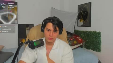 Snapshot of thom_ohtani chatting on 16, 5, 2026 thom_ohtani online show from 16, 5, 2026