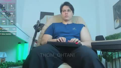 Snapshot of thom_ohtani chatting on 25, 6, 2026 thom_ohtani online show from 25, 6, 2026