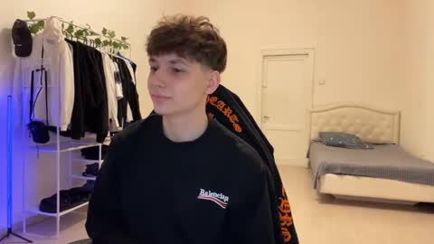 Snapshot of thomas617826 chatting on 22, 11, 2025 Thomas Hill online show from 22, 11, 2025