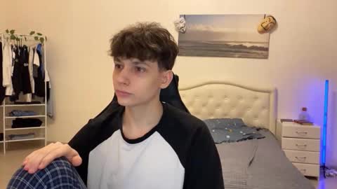 Snapshot of thomas617826 chatting on 5, 12, 2025 Thomas Hill online show from 5, 12, 2025