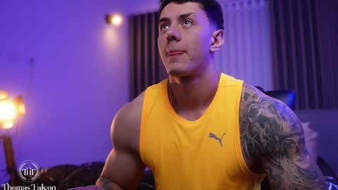 Snapshot of thomas_falcon1 chatting on 5, 1, 2025 Thomas Falcon online show from 5, 1, 2025