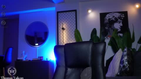 Snapshot of thomas_falcon1 chatting on 15, 1, 2025 Thomas Falcon online show from 15, 1, 2025