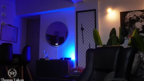 Snapshot of thomas_falcon1 chatting on 24, 1, 2025 Thomas Falcon online show from 24, 1, 2025