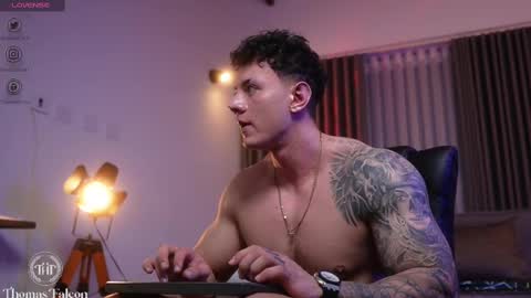 Snapshot of thomas_falcon1 chatting on 12, 3, 2025 Thomas Falcon online show from 12, 3, 2025