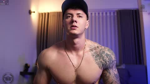 Snapshot of thomas_falcon1 chatting on 8, 10, 2025 Thomas Falcon online show from 8, 10, 2025