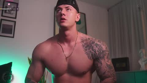 Snapshot of thomas_falcon1 chatting on 11, 11, 2025 Thomas Falcon online show from 11, 11, 2025