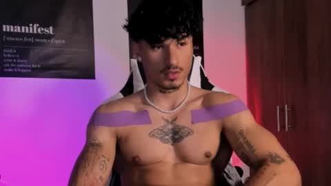 Snapshot of thomas_fit1 chatting on 19, 2, 2026 Thomas 3 JUST STAY AND BE MY LAST LOVE online show from 19, 2, 2026