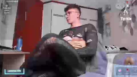 Snapshot of thomas_fuckboy chatting on 8, 9, 2025 Thomas Grey online show from 8, 9, 2025