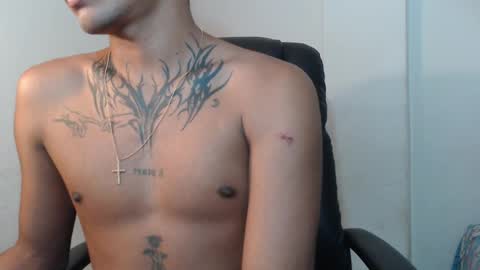 Snapshot of thomas_latin_boy chatting on 12, 12, 2024 Thomas online show from 12, 12, 2024