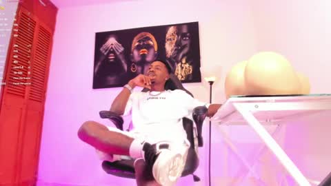 Snapshot of thomas_shelbys chatting on 14, 12, 2024 Thomas online show from 14, 12, 2024