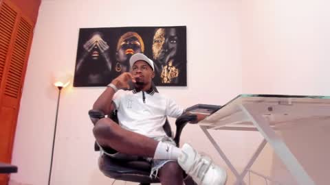 Snapshot of thomas_shelbys chatting on 12, 1, 2025 Thomas online show from 12, 1, 2025