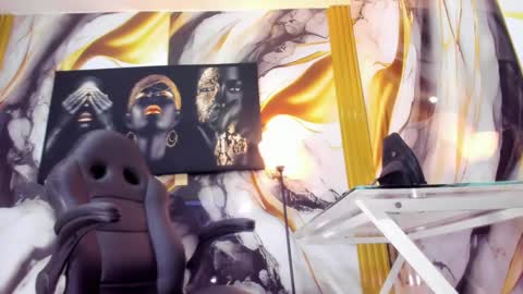 Snapshot of thomas_shelbys chatting on 8, 3, 2025 Thomas online show from 8, 3, 2025