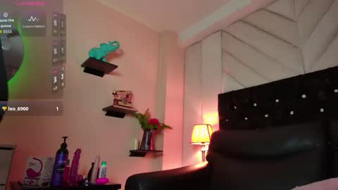 Snapshot of thomasandsamantha chatting on 17, 2, 2026 thomasandsamantha online show from 17, 2, 2026