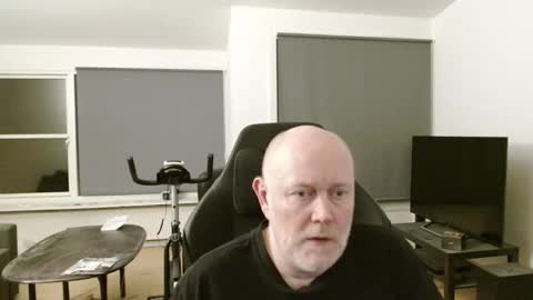 thomash32 online show from 24, 9, 2025