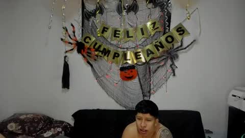 Snapshot of thomson_hot01 chatting on 16, 10, 2025 thomson_hot01 online show from 16, 10, 2025