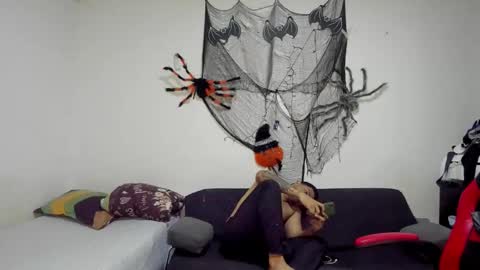 Snapshot of thomson_hot01 chatting on 28, 10, 2025 thomson_hot01 online show from 28, 10, 2025