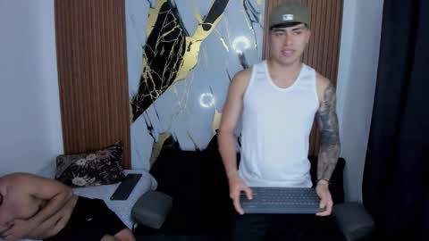 Snapshot of thomson_hot01 chatting on 25, 11, 2025 thomson_hot01 online show from 25, 11, 2025